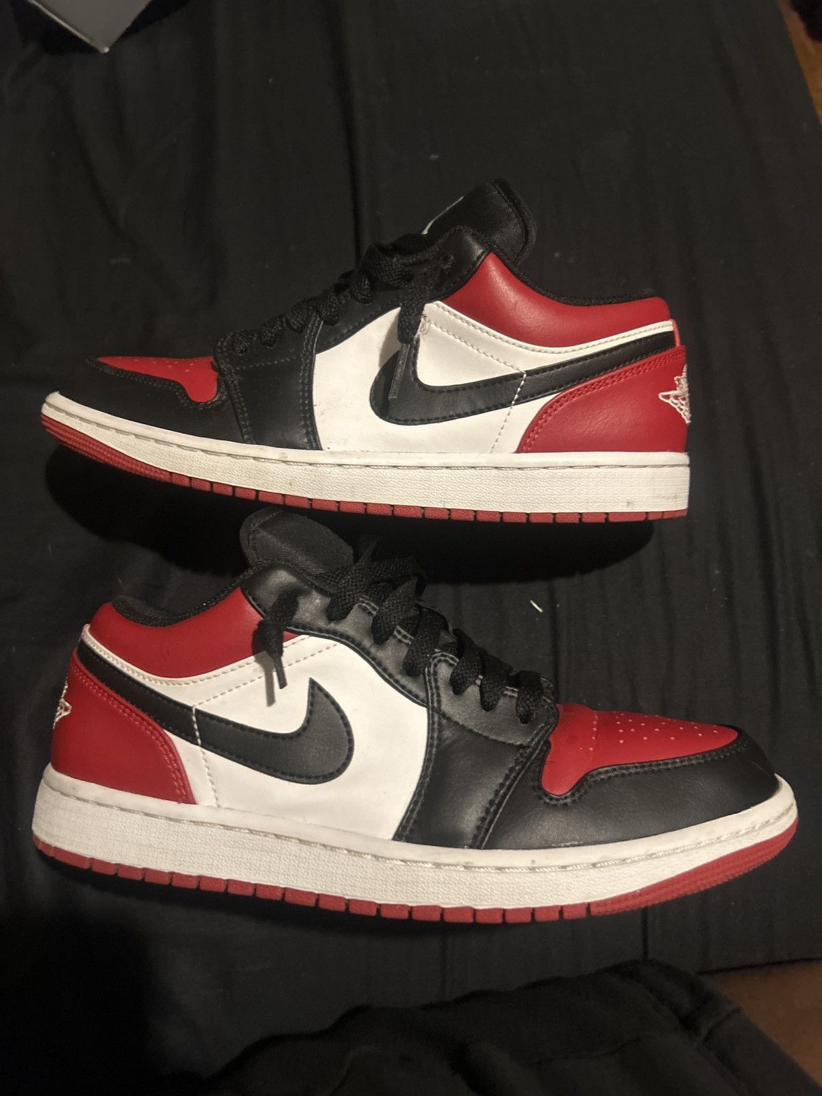 Nike Air jordan 1 bred toes Size US 8.5 / EU 41-42 - 2 Thumbnail