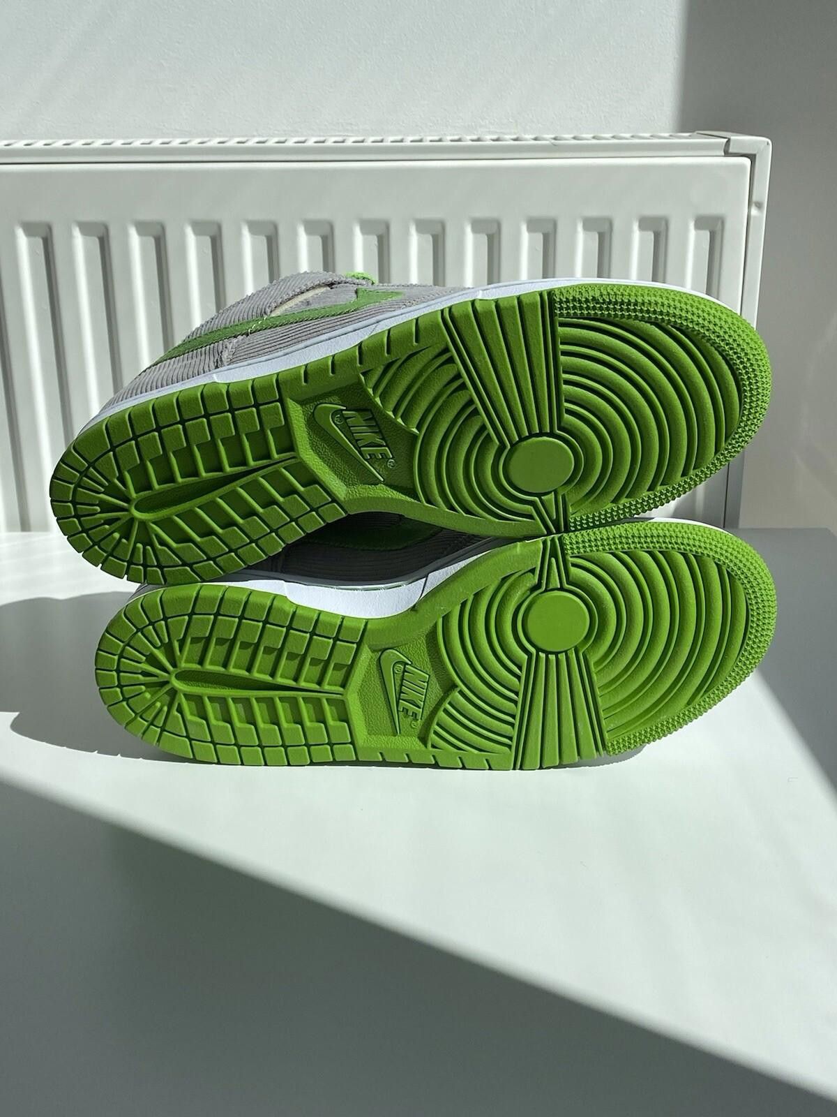 Nike !DS 2011 Nike Dunk Low Corduroy ID 1/1 Grey Green Vintage Size US 6 / EU 39 - 11 Thumbnail