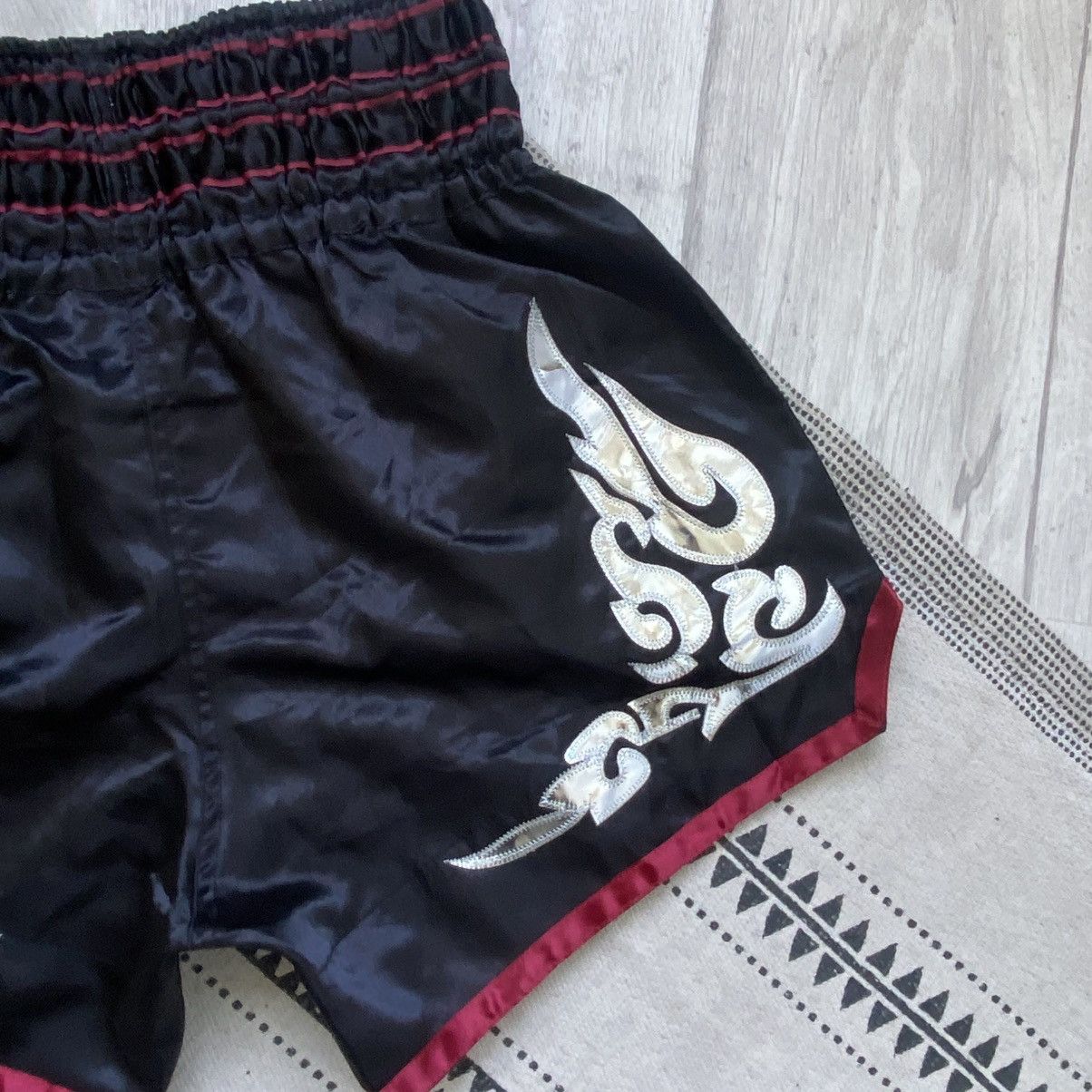 Japanese Brand Vintage Muay Thai Shorts Y2K boxing MMA kick-boxing Size US 32 / EU 48 - 5 Thumbnail