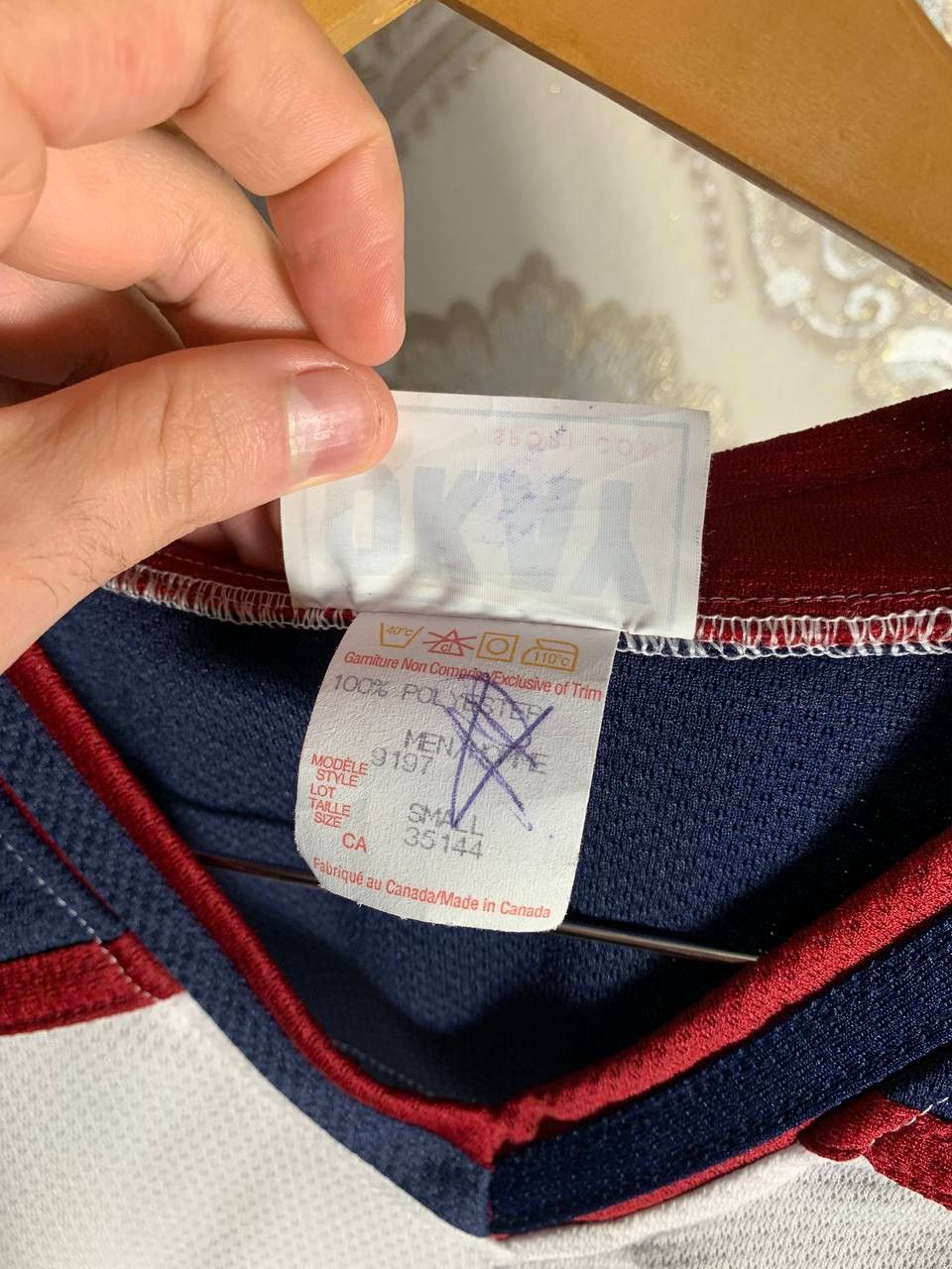 NHL × Vintage VERY RARE OKAY CASTROS CLARENCE CANADA HOCKEY JERSEY Y2K 90s Size US S / EU 44-46 / 1 - 4 Thumbnail