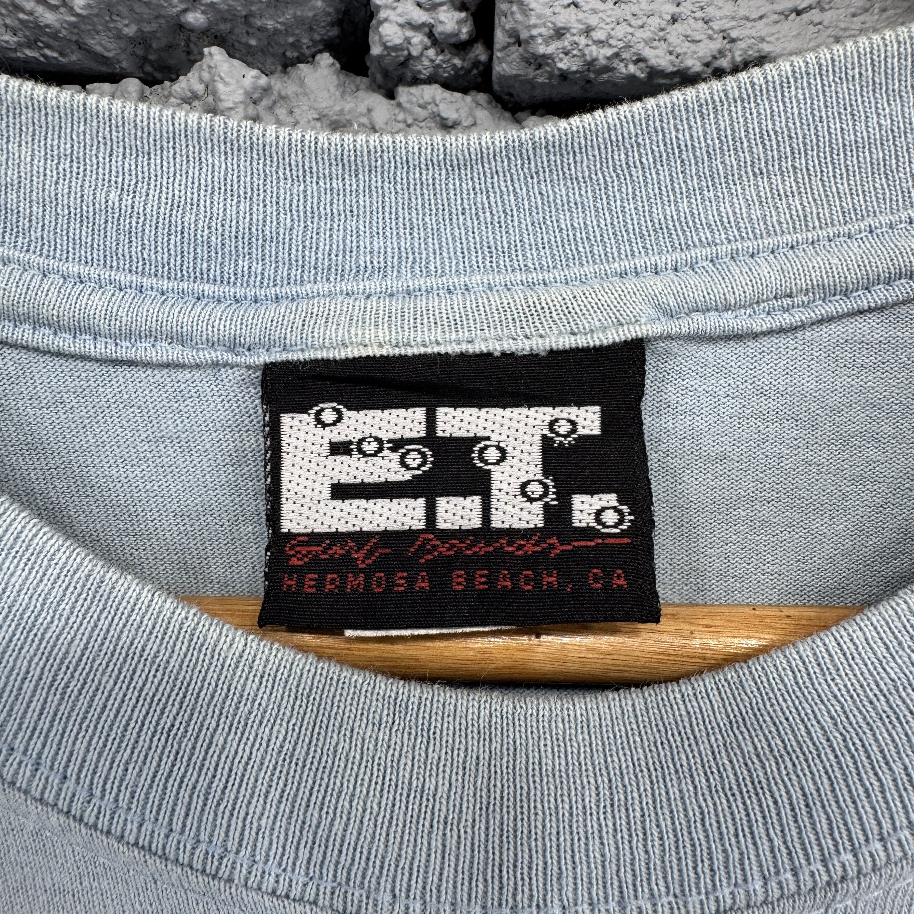 Vintage Vintage Light Blue E.T. Surf Graphic Sunfaded Tshirt Size US M / EU 48-50 / 2 - 4 Thumbnail