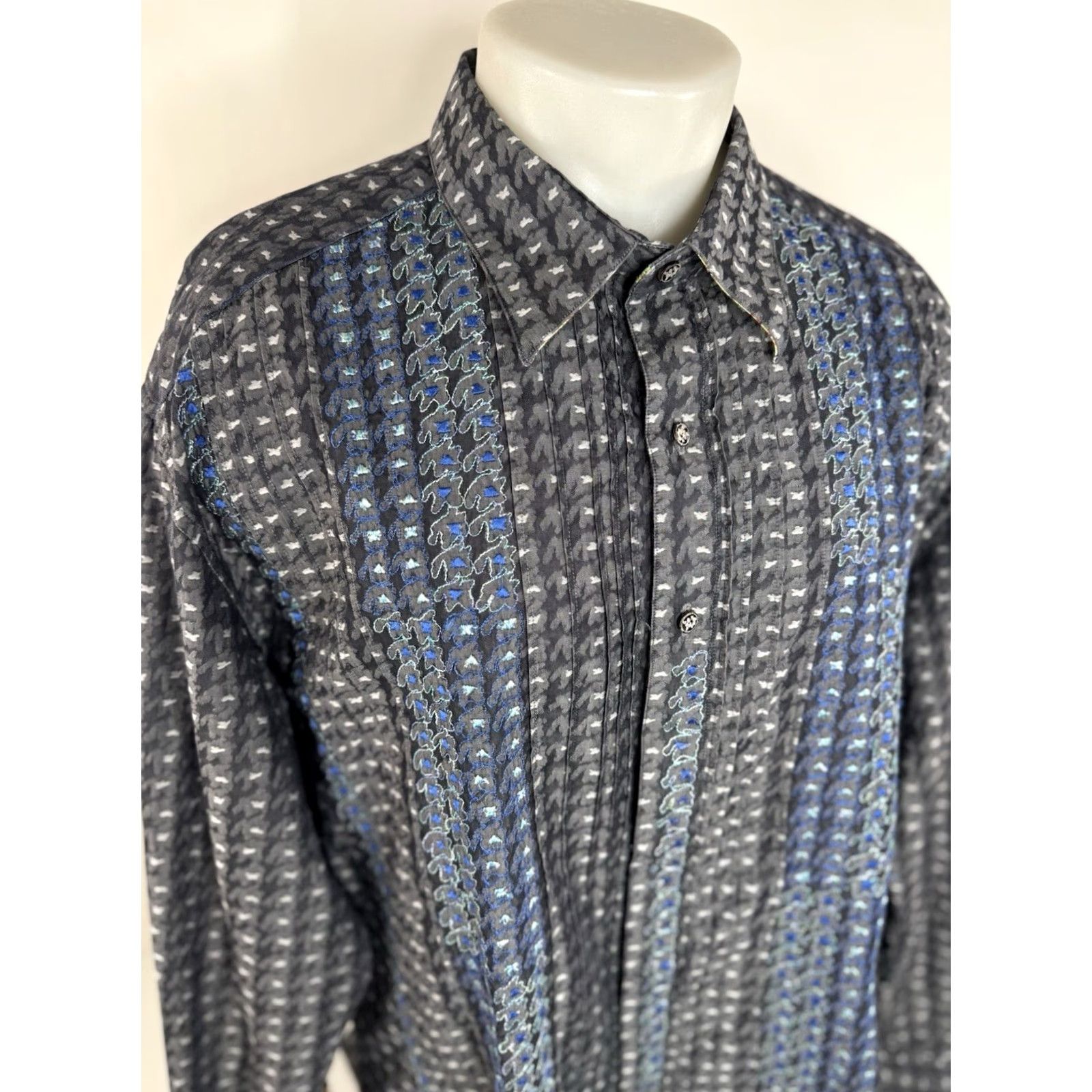 Robert Graham Robert Graham Limited Edition 3XL Embroidered Front Shirt Men Button-Up Long Sleeve Gray / Blue / Green / White 90s or 00s? JG - 435/610 Size US XXL / EU 58 / 5 - 2 Thumbnail
