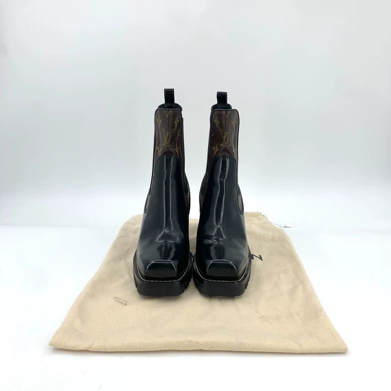 Louis Vuitton Louis Vuitton Black logo presbyopic patchwork leather chun Size US 5.5 / IT 35.5 - 8 Thumbnail