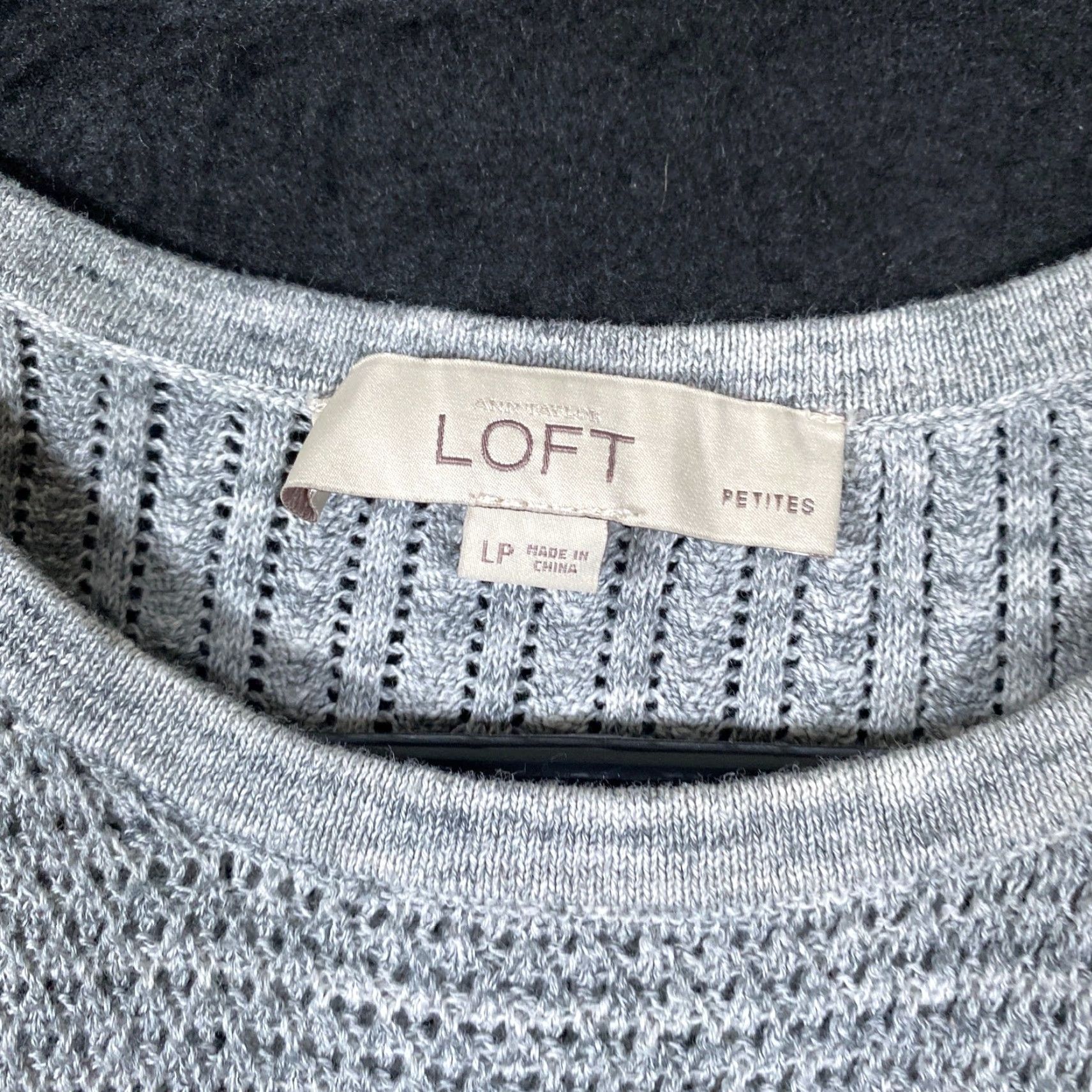Loft VINTAGE Ann Taylor Loft Womens Sweater Gray Petite Crew Neck Knitted Long Sleeve LP Size L / US 10 / IT 46 - 4 Thumbnail