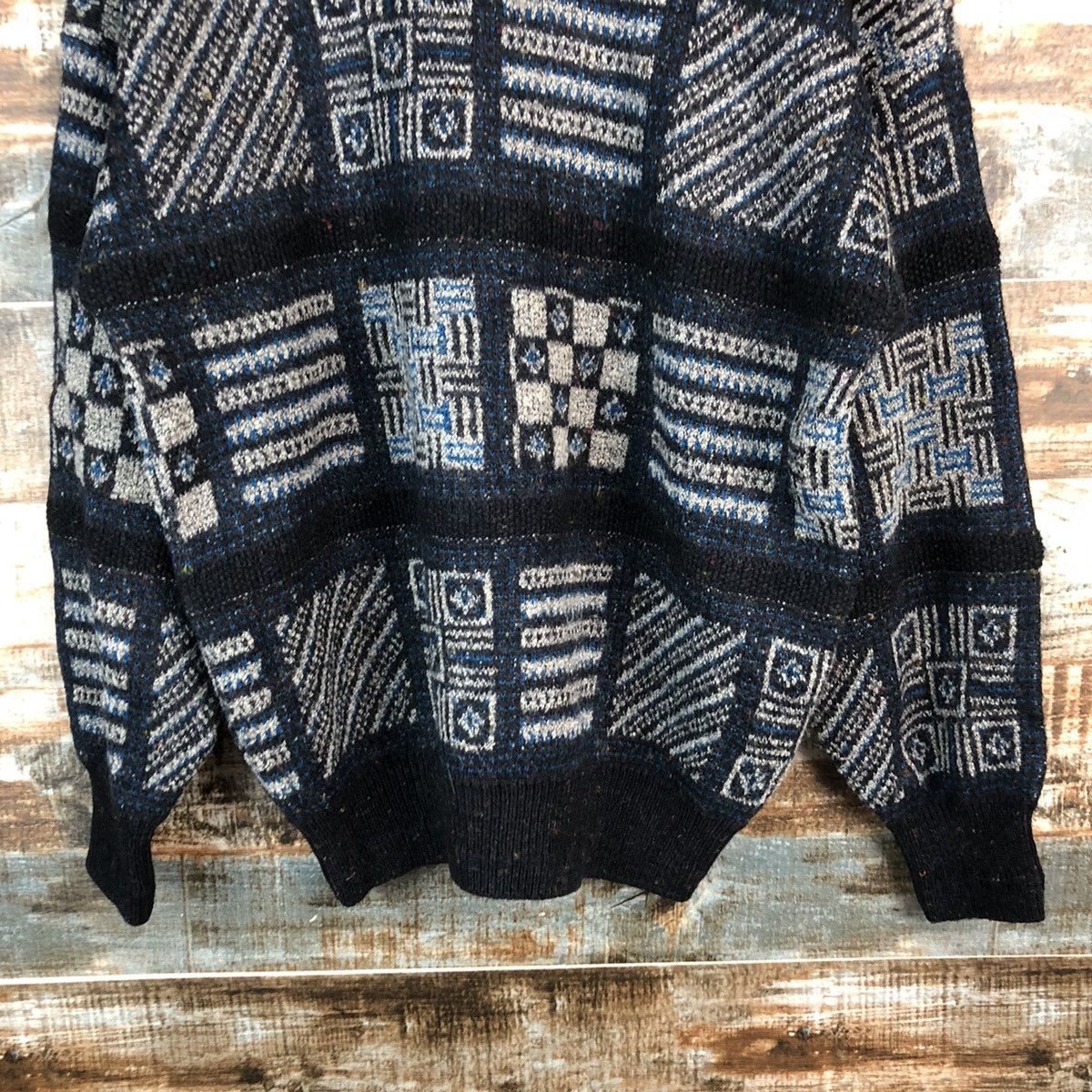 Vintage Italian vintage art Sweater Black Knitwear #A2185 Size US M / EU 48-50 / 2 - 6 Thumbnail