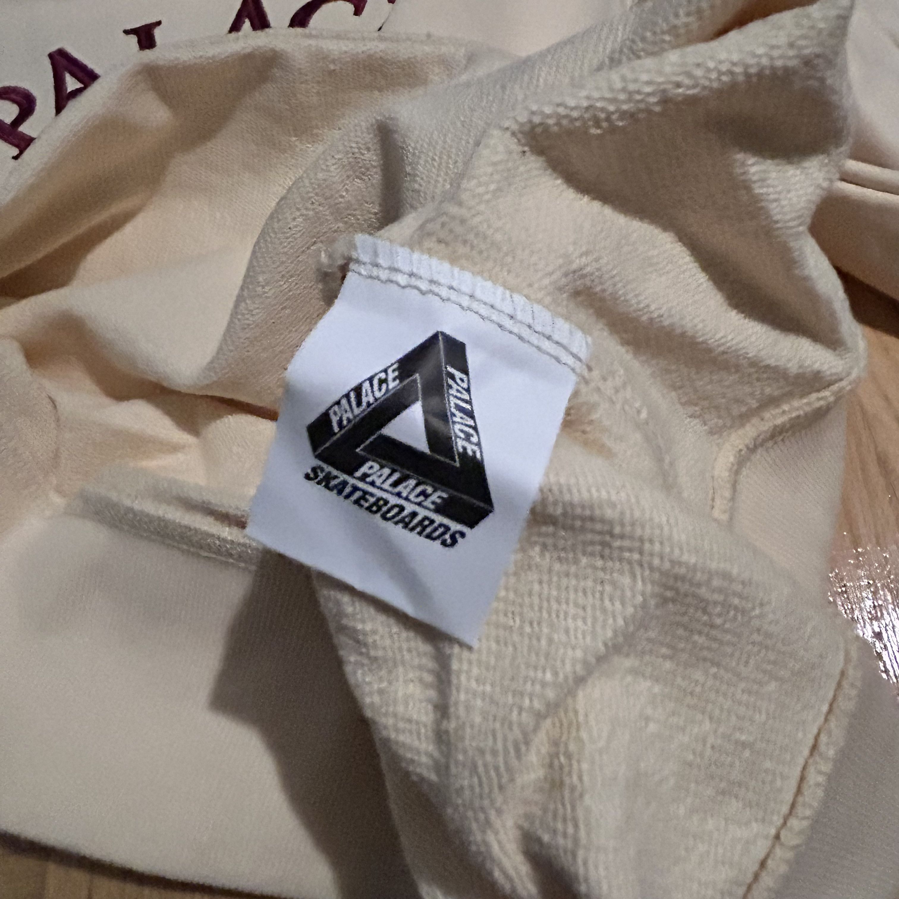 Palace Palace Clubhouse Crewneck Cream XL FW17 Size US XL / EU 56 / 4 - 4 Thumbnail