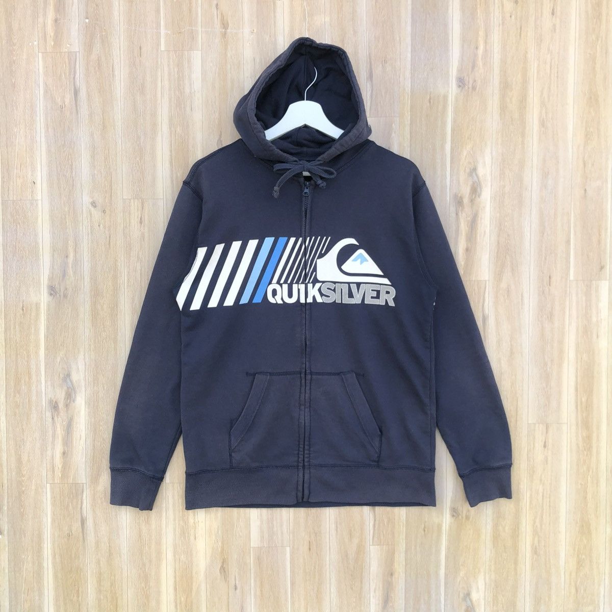 Quiksilver Vintage Quiksilver Zip-up Pullover Hoodie Sweatshirt Size US M / EU 48-50 / 2 - 1 Thumbnail