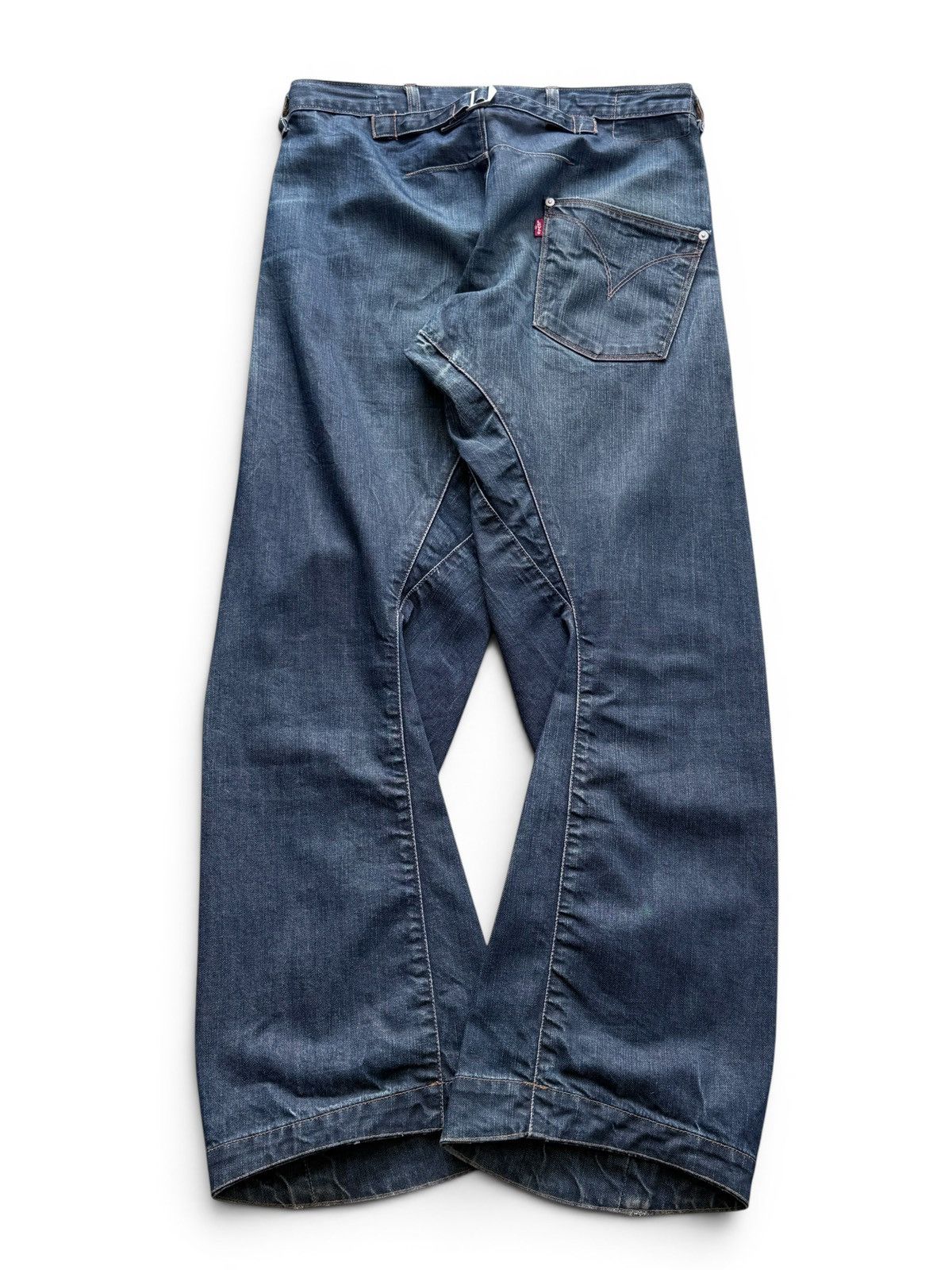 Levi's Vintage Levis Engineered Buckle Back Twisted Washed Jeans Size US 30 / EU 46 - 1 Thumbnail