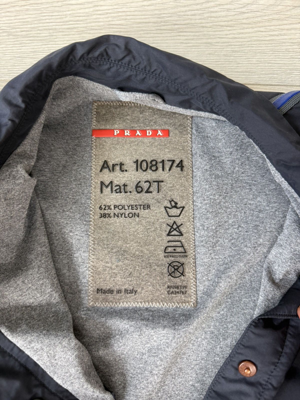 Prada Prada Red Tab Ladies Light Jacket Size XL / US 12-14 / IT 48-50 - 6 Thumbnail