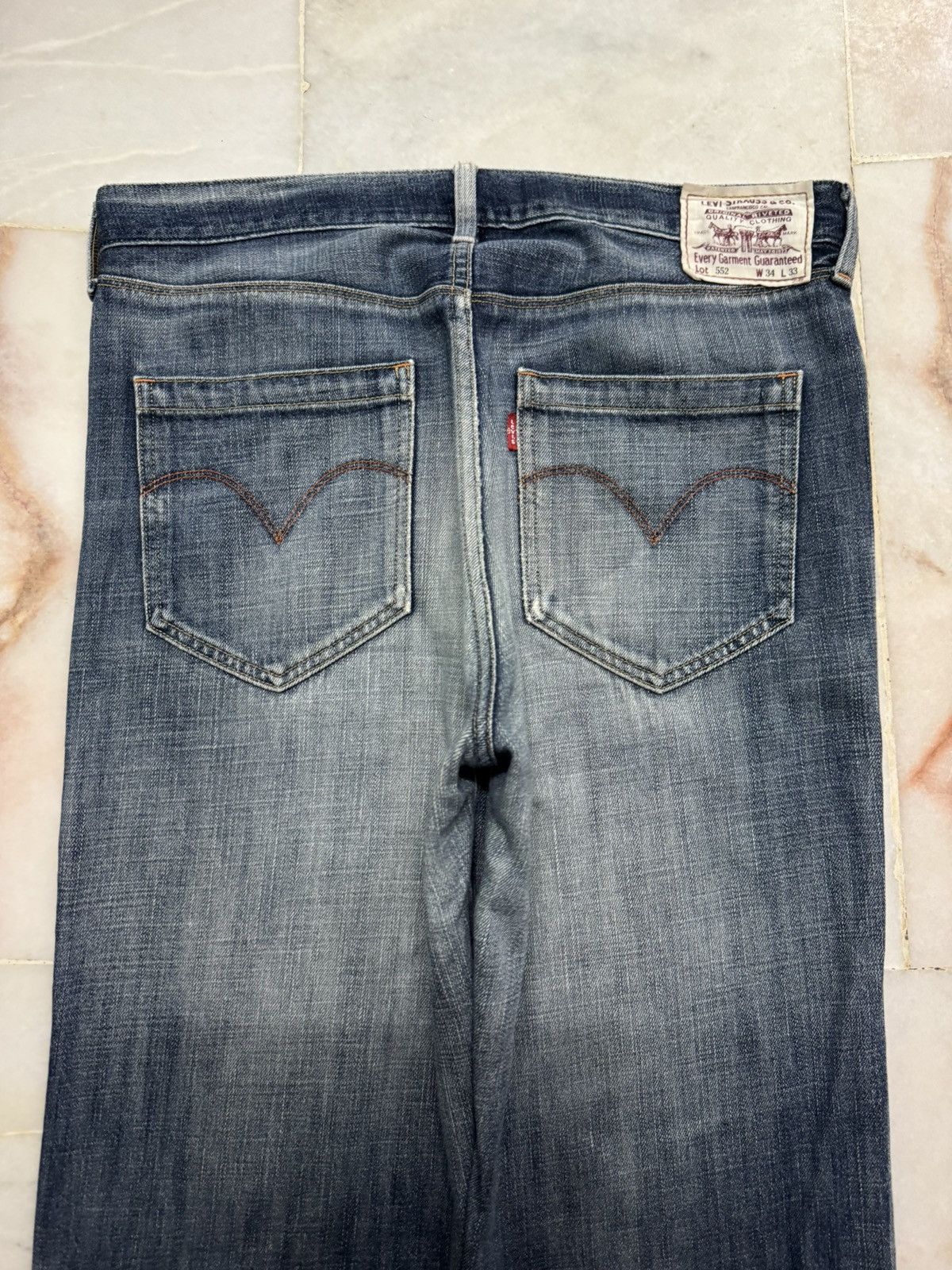 Levi's 💥Grunge💥Vintage 90s Levi's Lot552 Thrashed Distressed Insane Size US 33 - 15 Thumbnail