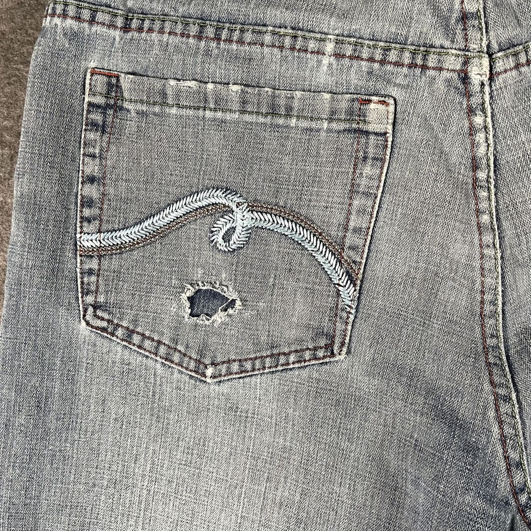 Denime BKLYN Jeans Mens 36x34 Light Wash Blue Denim Straight Leg Distressed Pockets Baggy Relaxed Vintage No Size US 36 / EU 52 - 6 Thumbnail