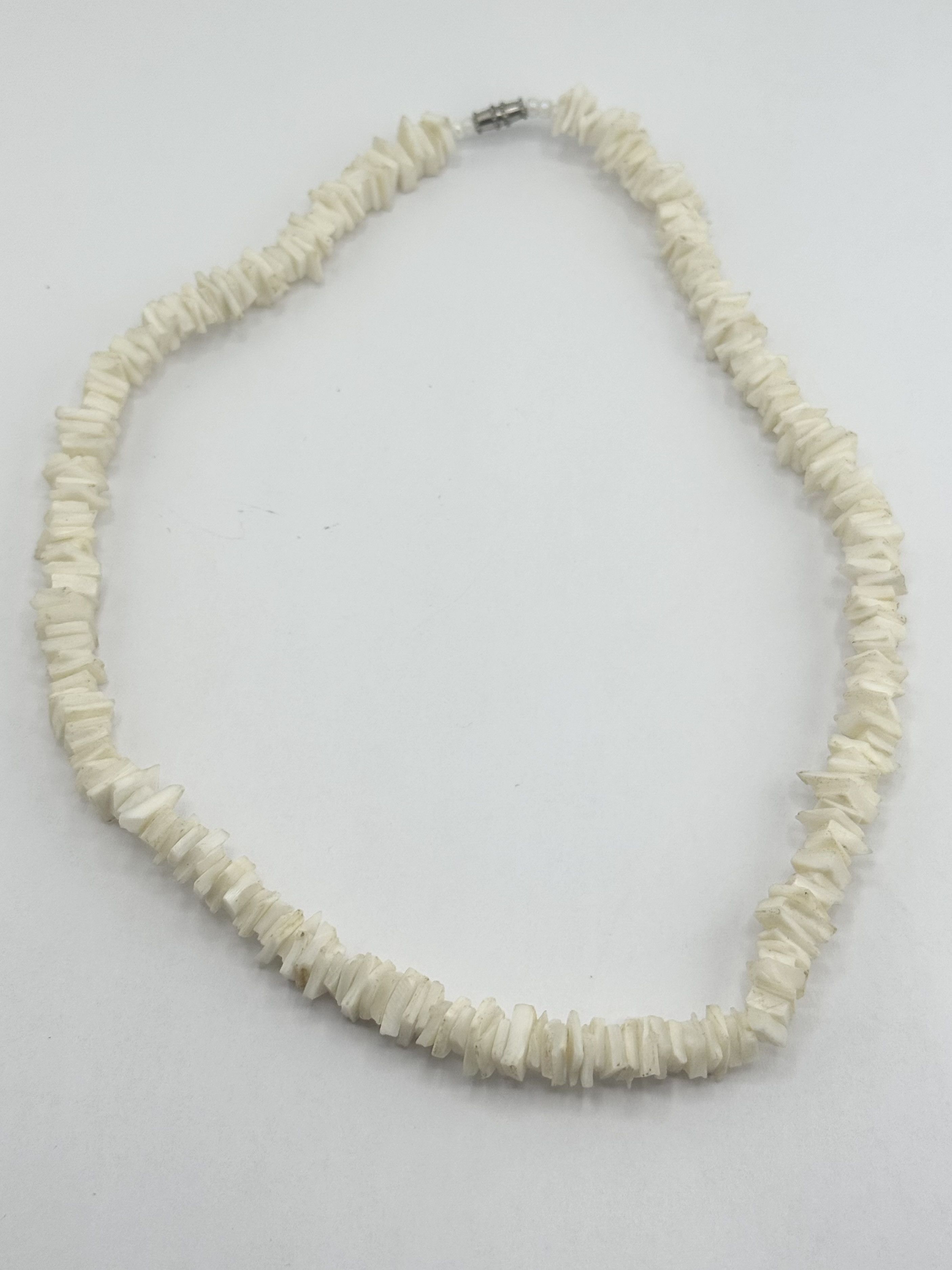 Vintage Vintage puka Shell collar beaded necklace Size ONE SIZE - 2 Thumbnail