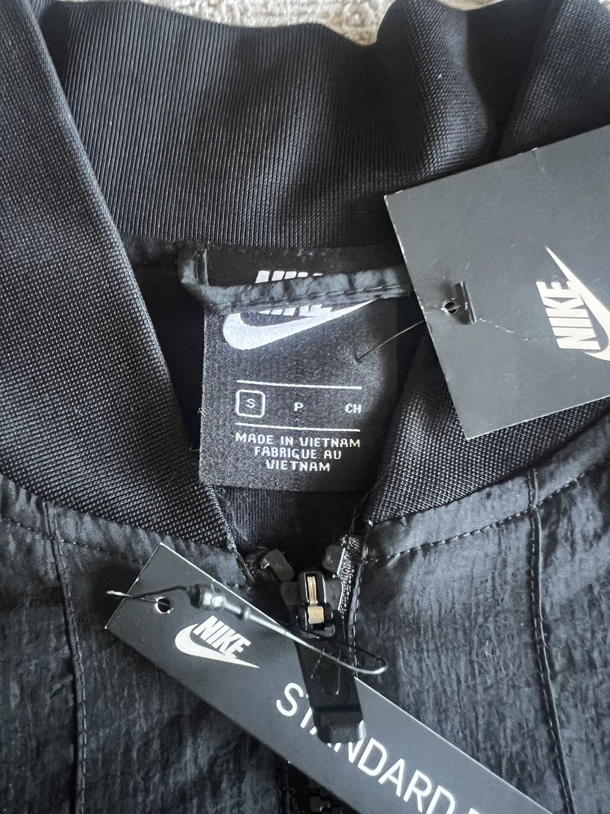 Nike Nike Sportswear Nylon Bomber Jacket Size Small Size US S / EU 44-46 / 1 - 3 Thumbnail