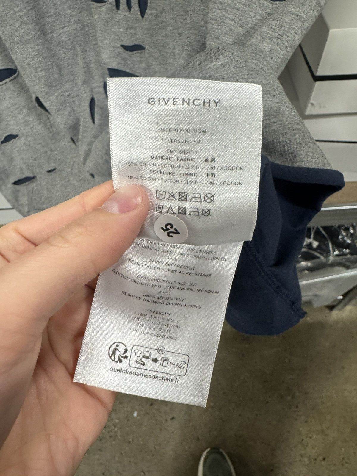 Givenchy Givenchy Cut Out T-Shirt NEW 900$ Size US XL / EU 56 / 4 - 5 Thumbnail