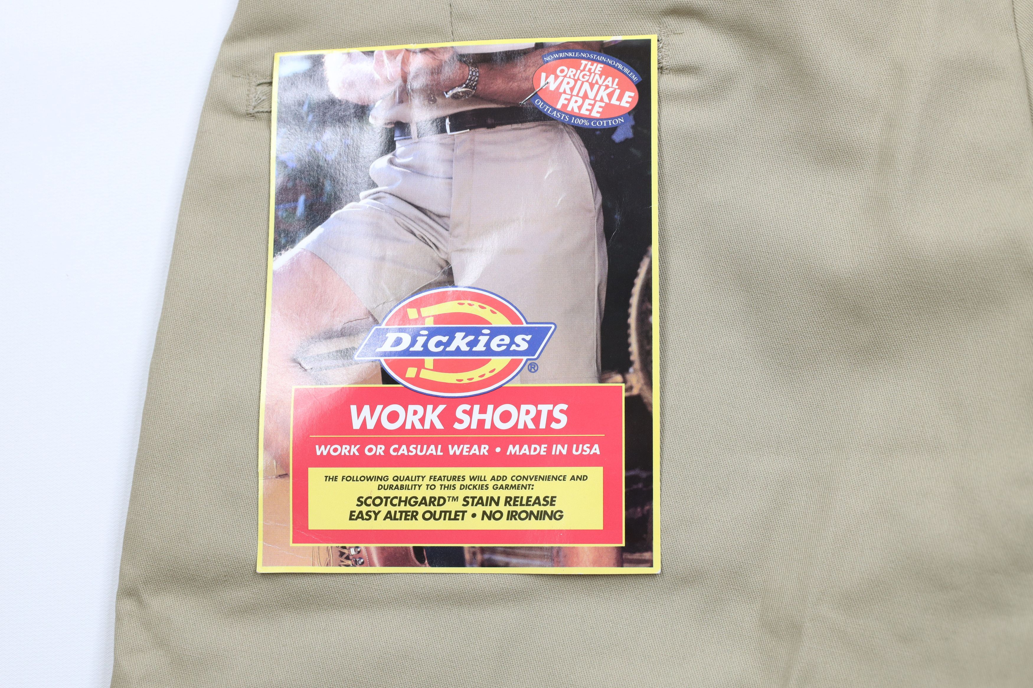 Dickies × Vintage Deadstock Vintage 90s Dickies Chino Shorts Beige USA Size US 42 / EU 58 - 12 Thumbnail