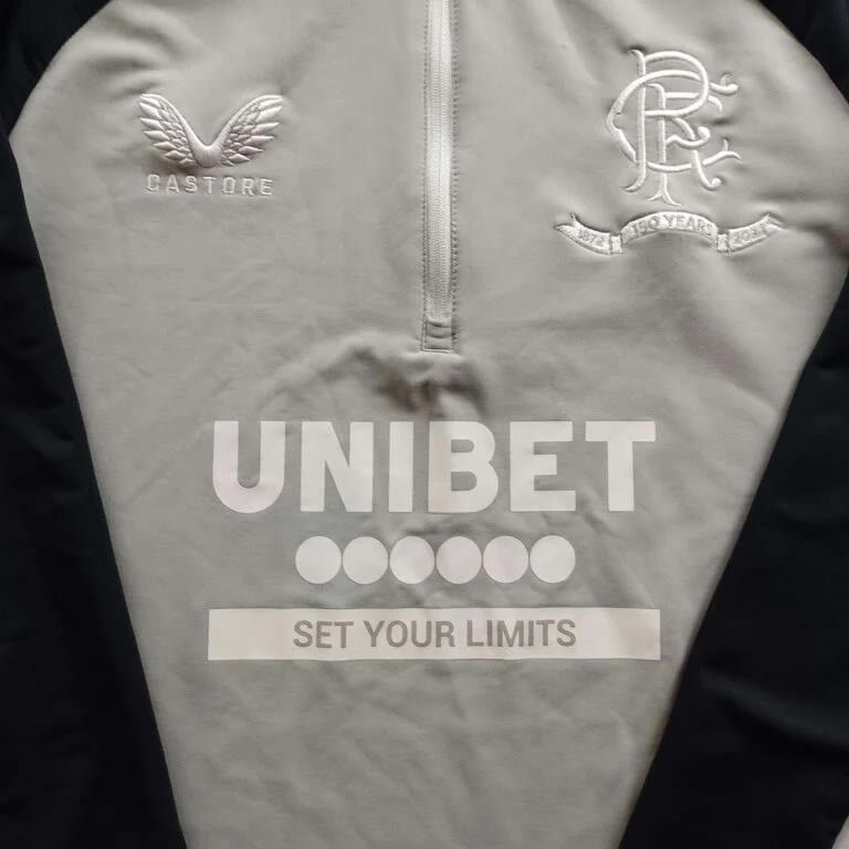 Castore Rangers 2022-23 Castore training top size S Size US S / EU 44-46 / 1 - 4 Thumbnail