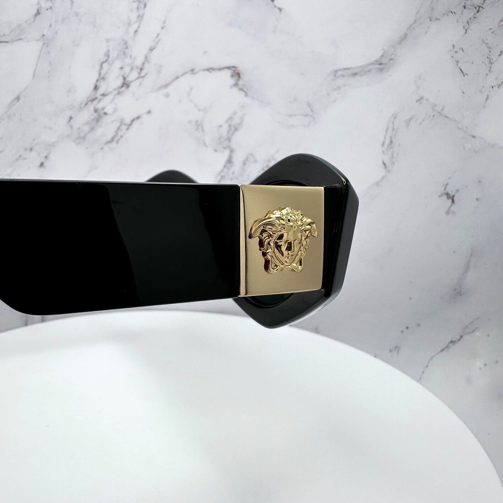 Versace New Versace Sunglasses Black Gold Medusa Plaque Oval Italy Size ONE SIZE - 12 Thumbnail