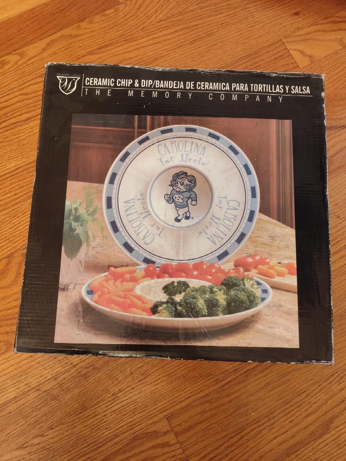 Other University North Carolina Tar Heels Serving Tray Chip Dip Size ONE SIZE - 1 Thumbnail