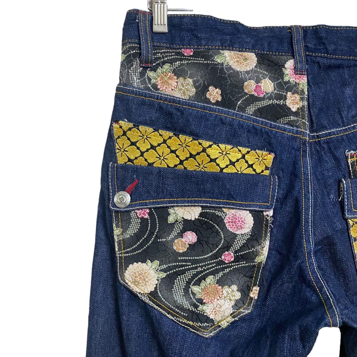 Karakuri Tamashii GUMU Denim Embroidery Multi Pocket Japan Motif Jeans Size US 34 / EU 50 - 10 Thumbnail