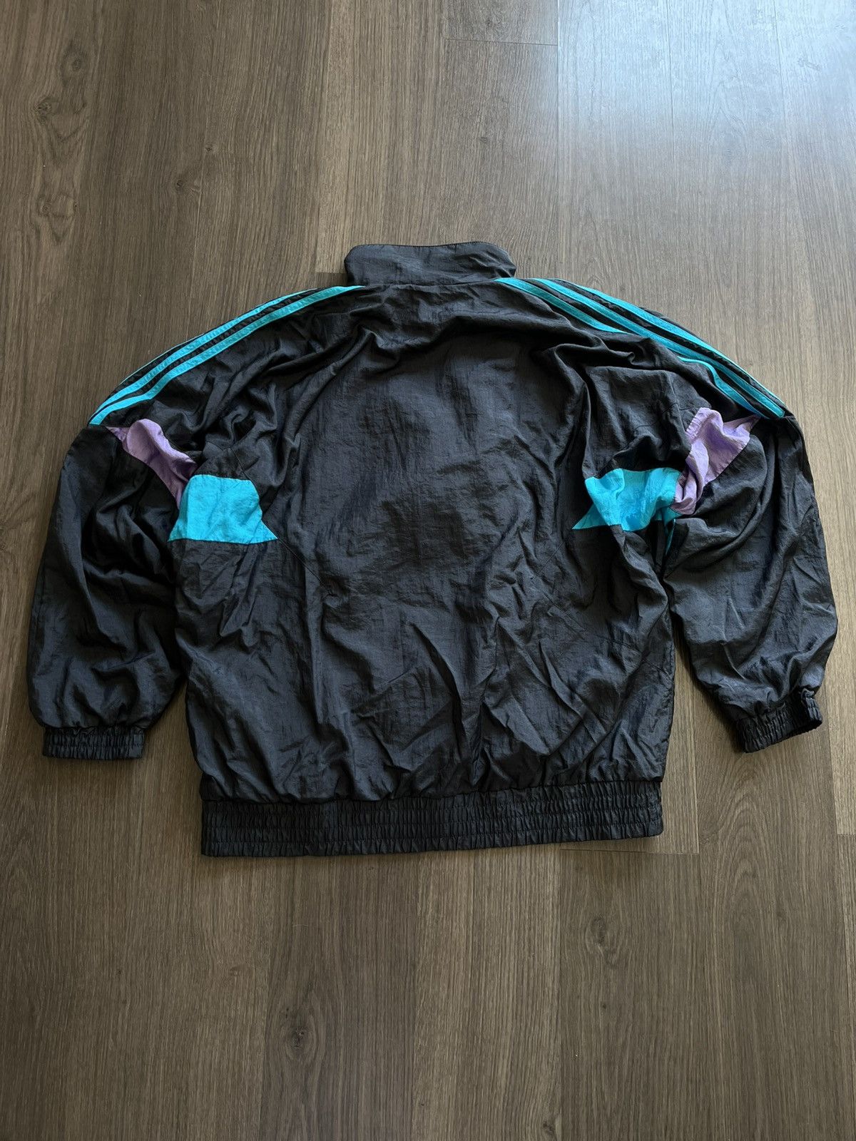 Adidas Adidas Sz L (M) Made in Taiwan Vintage 1990s Rare Size US L / EU 52-54 / 3 - 16 Thumbnail