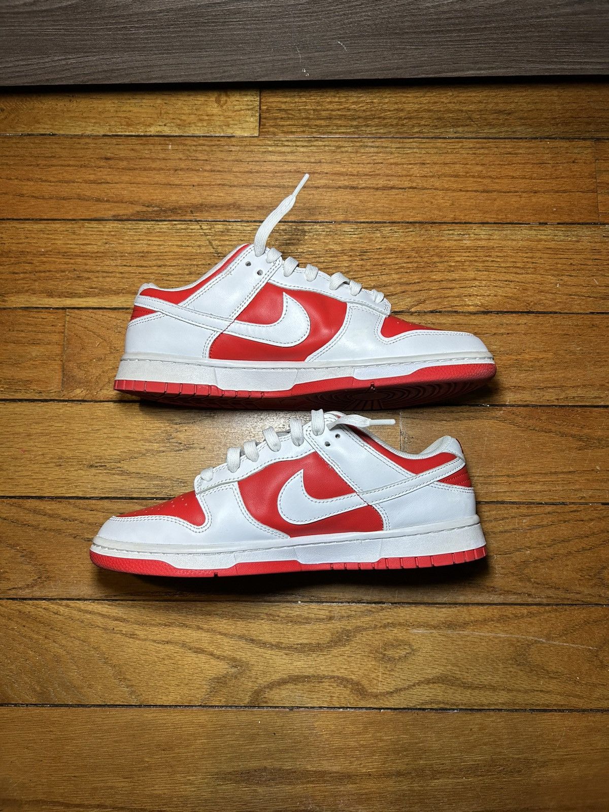 Nike Nike Championship red dunk low Size US 9 / EU 42 - 6 Thumbnail
