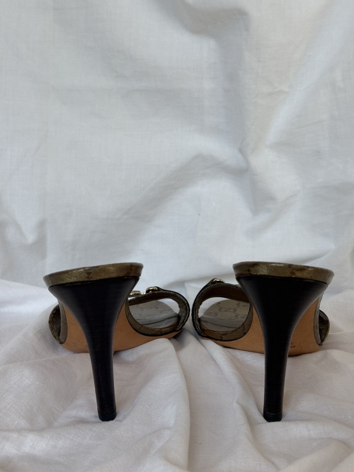 Gucci Gucci Metallic Gold Monogram GG Mules Size US 10 / IT 40 - 9 Thumbnail