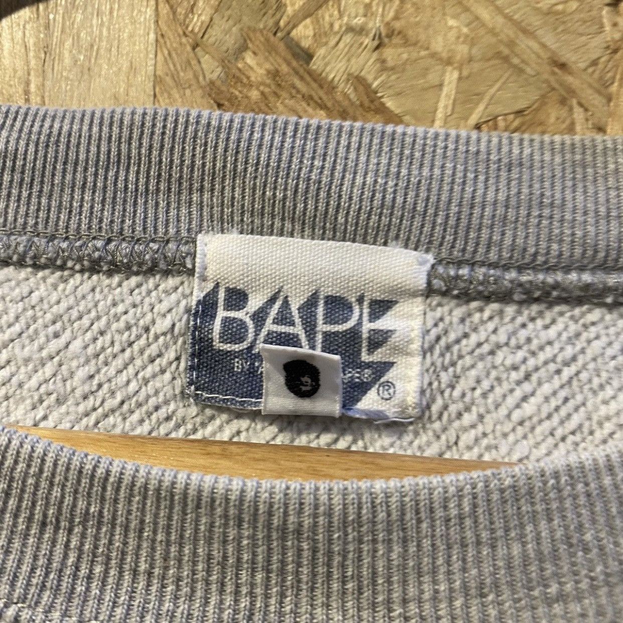 Bape × Vintage Neon Logo Crewneck Sweatshirts Size US L / EU 52-54 / 3 - 8 Thumbnail