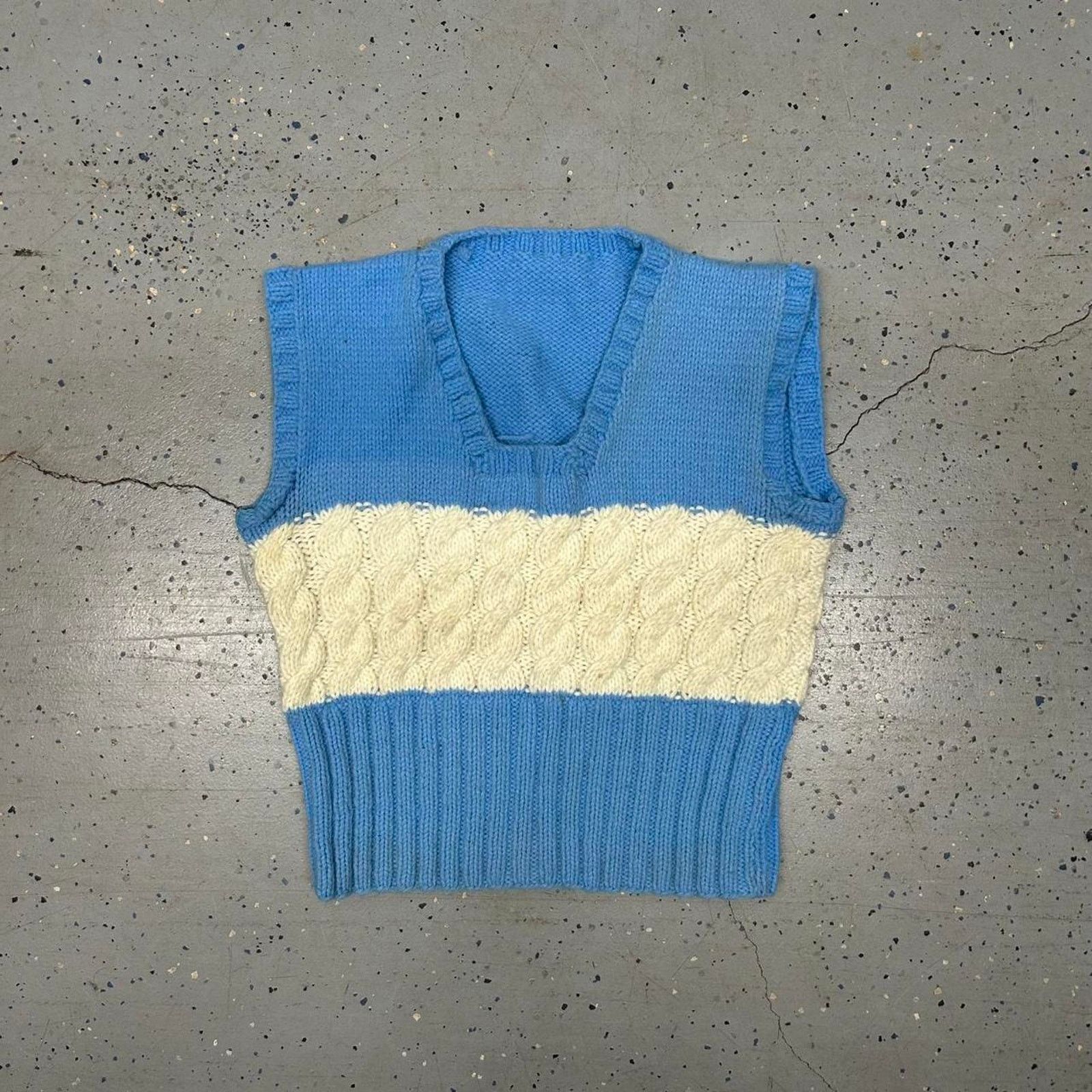 Other Blue and white vintage 70s/80s knitted sweater vest Size S / US 4 / IT 40 - 1 Thumbnail