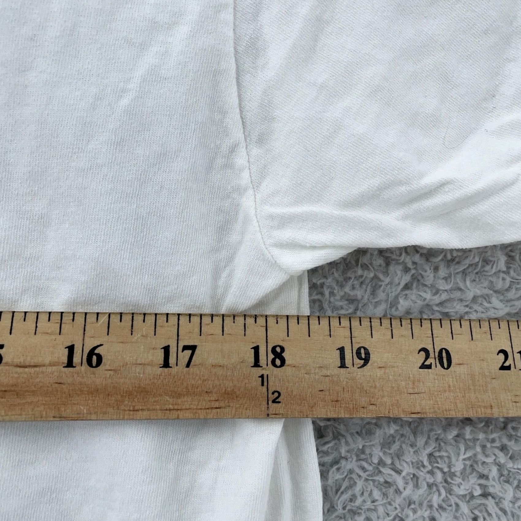 Hanes VINTAGE Hanes Blank White T-Shirt Mens S/M Crewneck Short Sleeve Plain Tee Basic Size US S / EU 44-46 / 1 - 5 Thumbnail