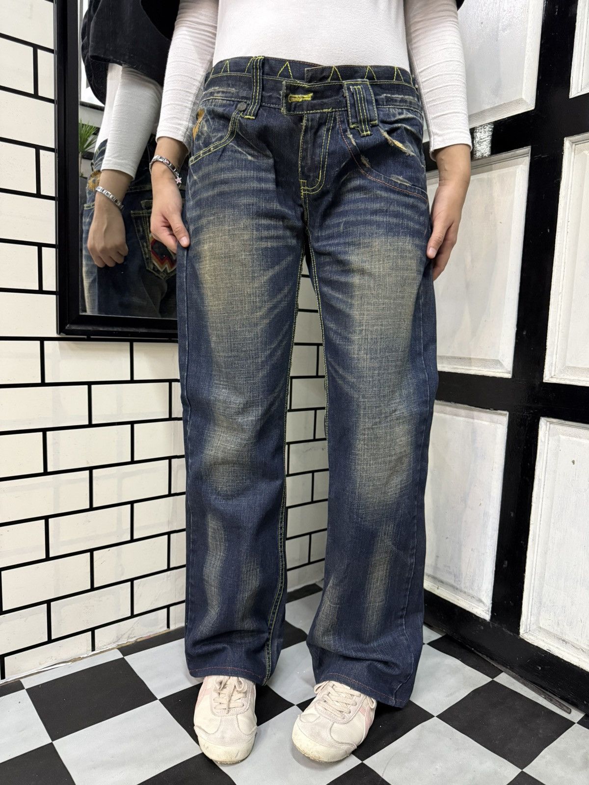 Japanese Brand Stonehedge Aztec Tribal Embroidered Double Waist Flare Jeans Size US 30 / EU 46 - 3 Thumbnail