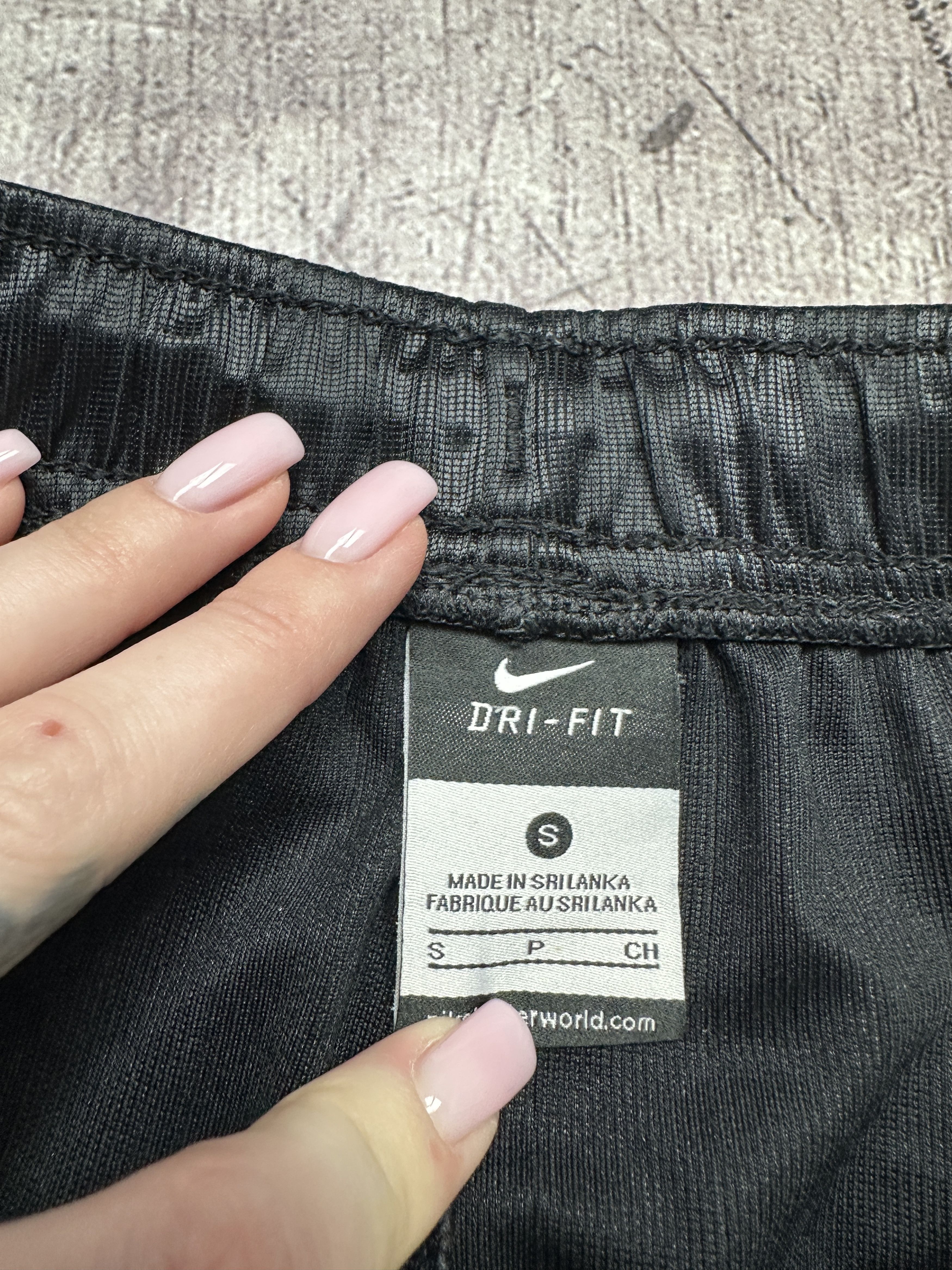 Nike Nike Dri Fit Vintage Mens Shorts Size US 30 / EU 46 - 5 Thumbnail
