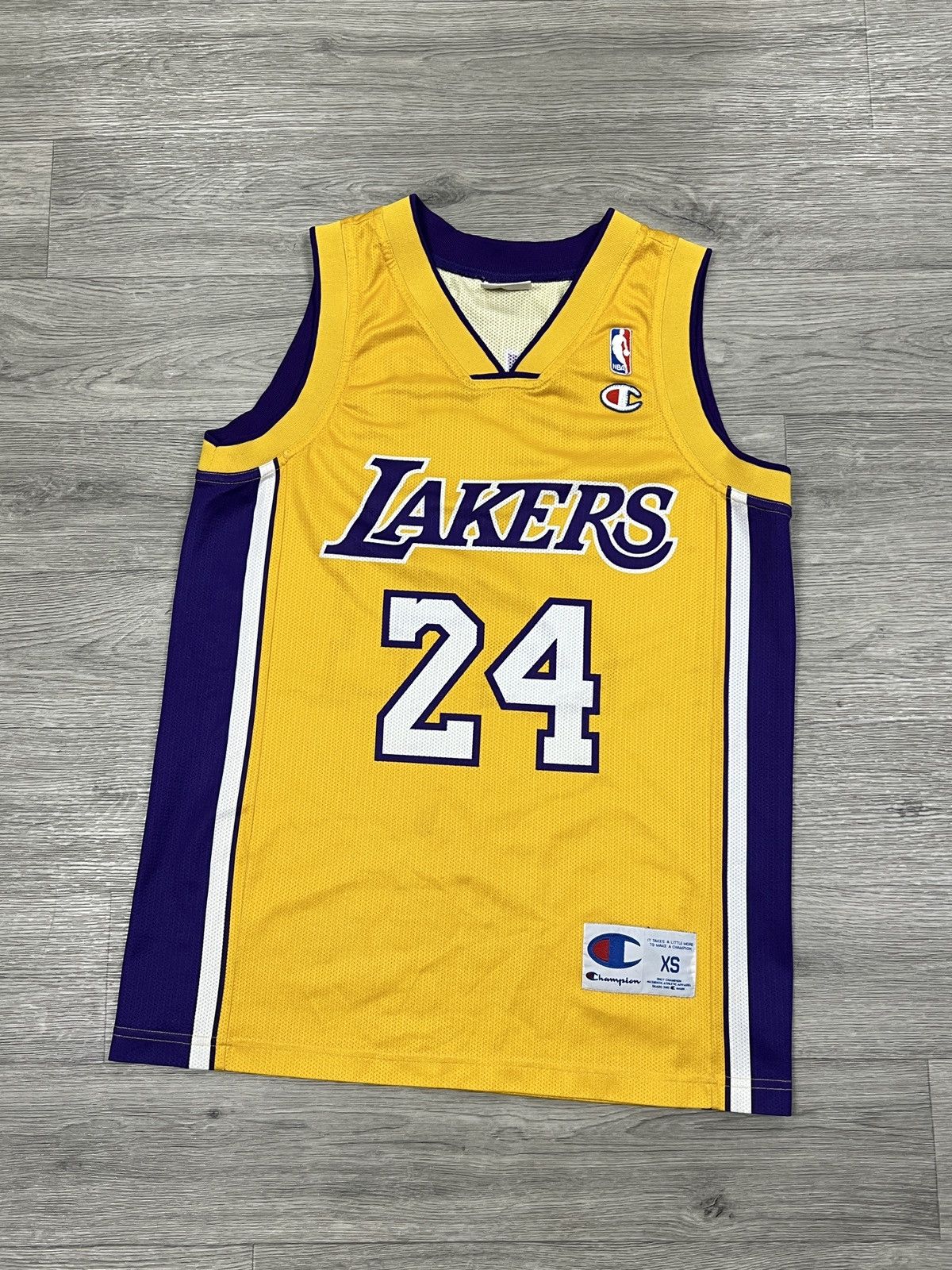 Champion Vintage Champion Los Angeles Lakers Kobe Bryant NBA Jersey Size US XS / EU 42 / 0 - 2 Thumbnail