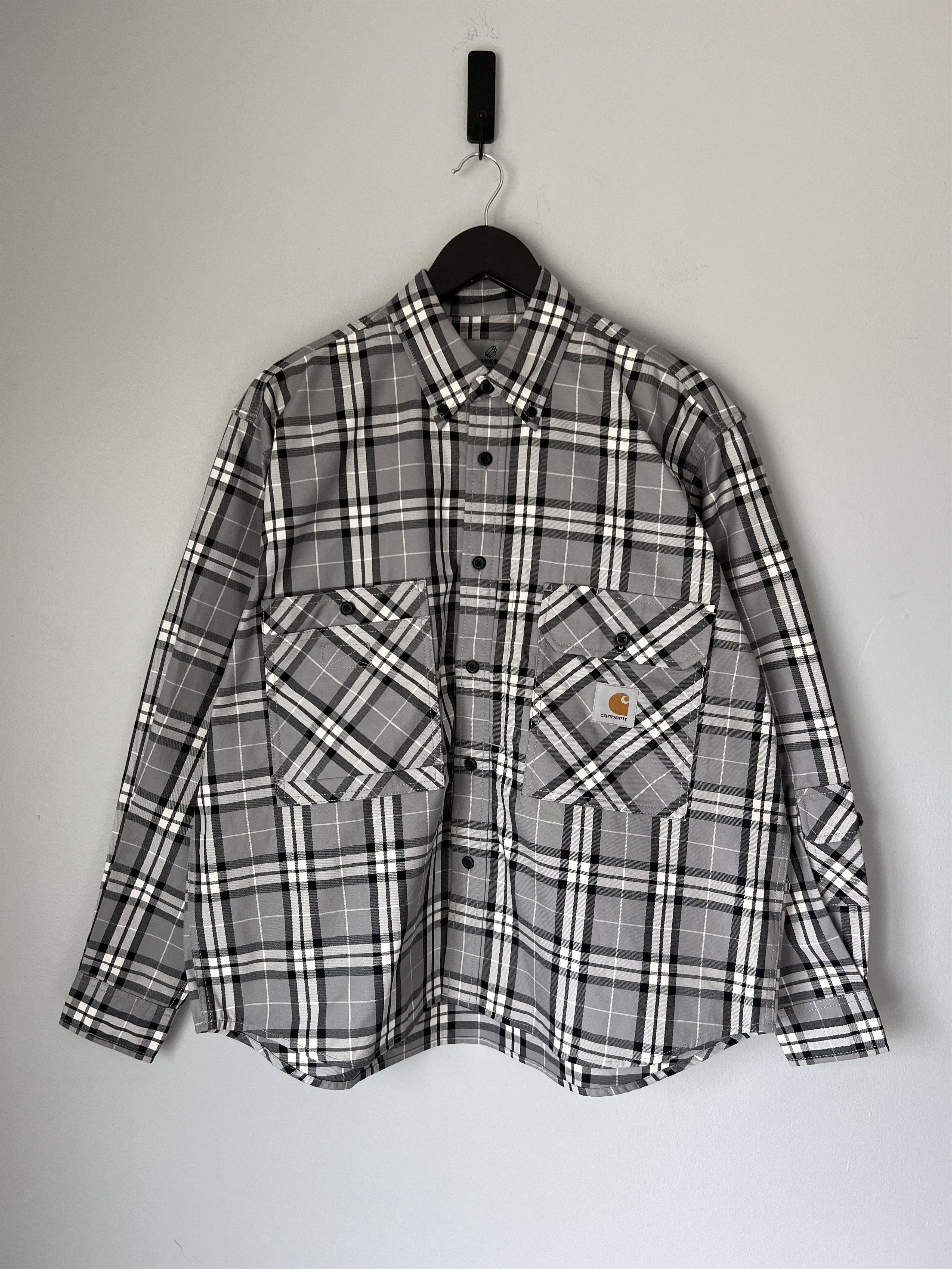 Carhartt Wip Carhartt WIP Invincible World Shirt Max in Gray Size US S / EU 44-46 / 1 - 1 Thumbnail