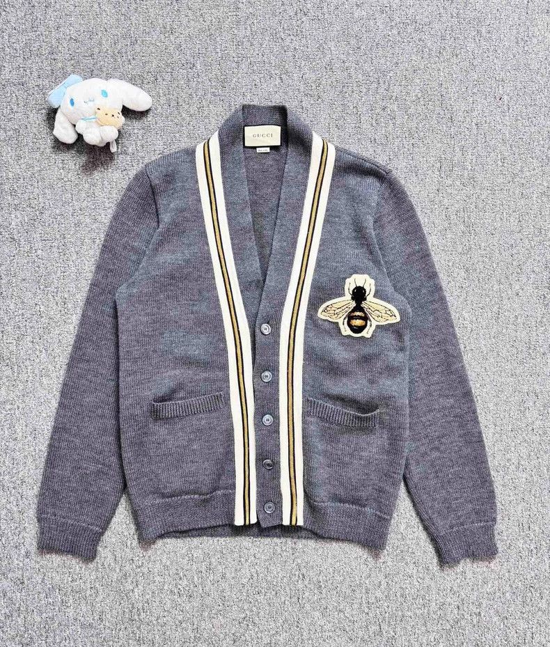 GucciGray college style big bee knitted cardigan jacket 250