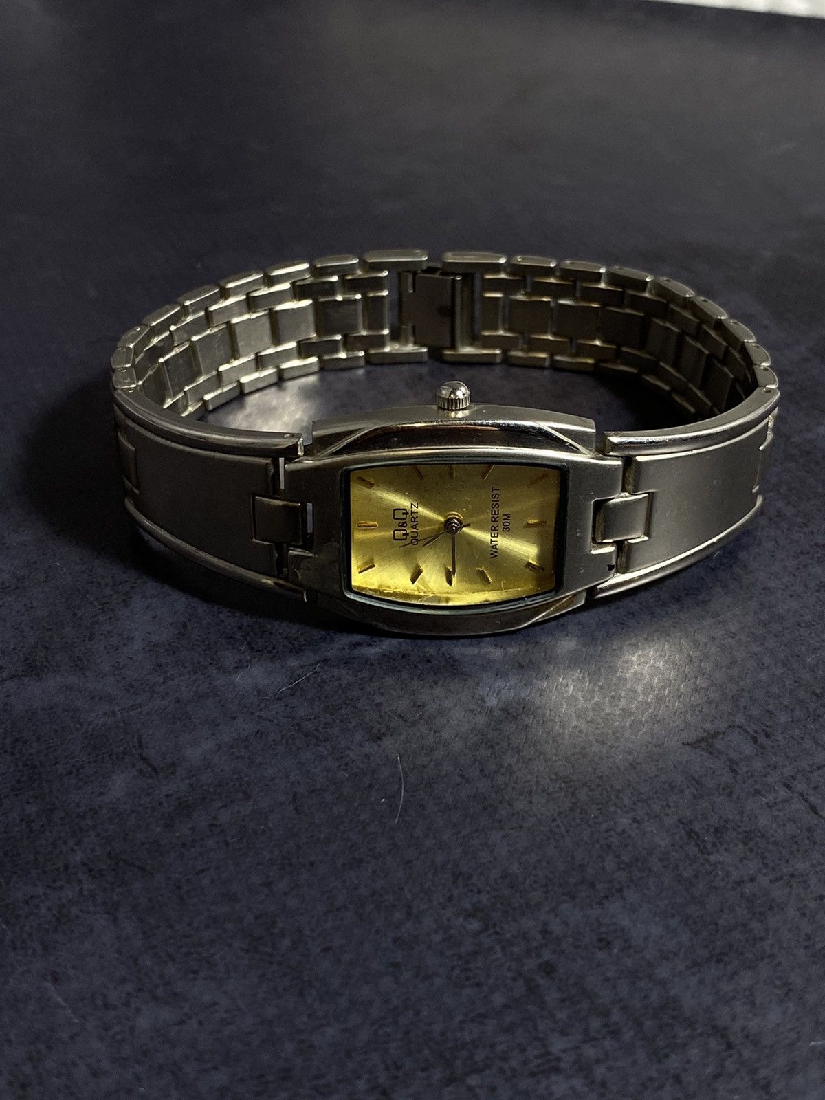 Japanese Brand Vintage Q&Q Gold Dial Watch Japan Movement Size ONE SIZE - 12 Thumbnail
