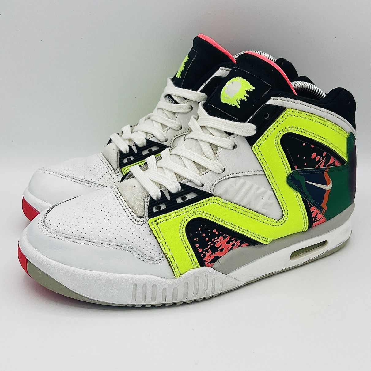 image of Vintage Nike Air Tech Challenge Hybrid Shoes - Andre Agassi in White, Men's (Size 8)