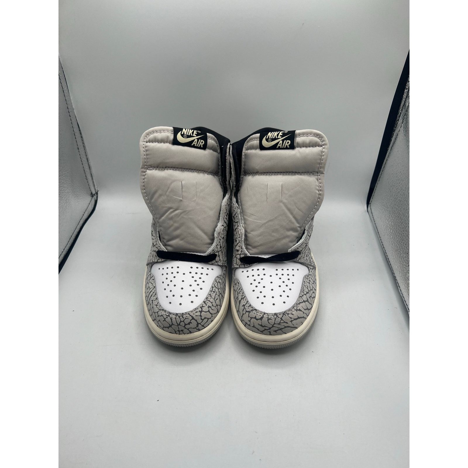 Jordan Brand Air Jordan 1 Retro High OG “White Cement” size 3.5 mens/5 w Size US 5 / IT 35 - 2 Thumbnail