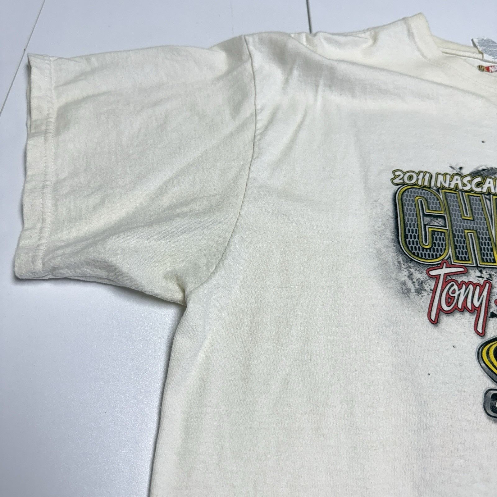 NASCAR Tony Stewart 2011 Spirit Championship Nascar T Shirt 2XL Size US XXL / EU 58 / 5 - 4 Thumbnail