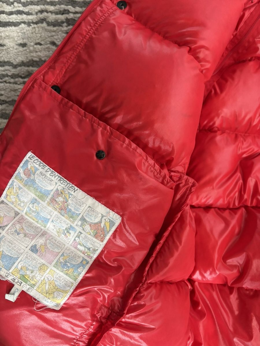 Moncler moncler red jacket Size US XL / EU 56 / 4 - 5 Thumbnail