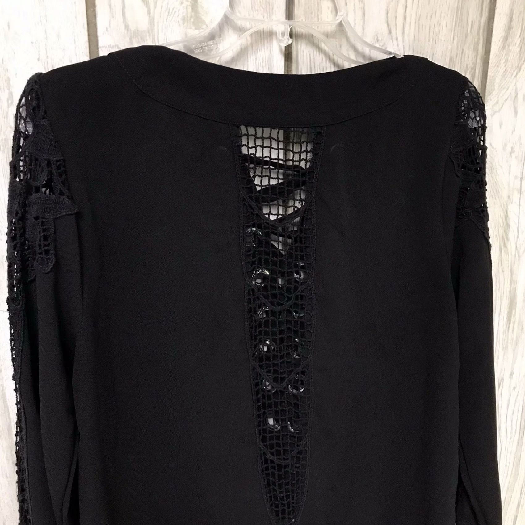 Vintage Gimmicks by BKE Buckle Women Black Gauze Crochet Lace-Up Long Sleeve Top Blouse S Size S / US 4 / IT 40 - 7 Thumbnail