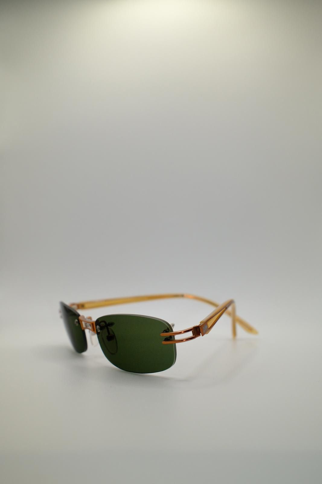 Jean Paul Gaultier 90's Jean Paul Gaultier Titanium Rimless Green Tint Sunglass Size ONE SIZE - 2 Thumbnail