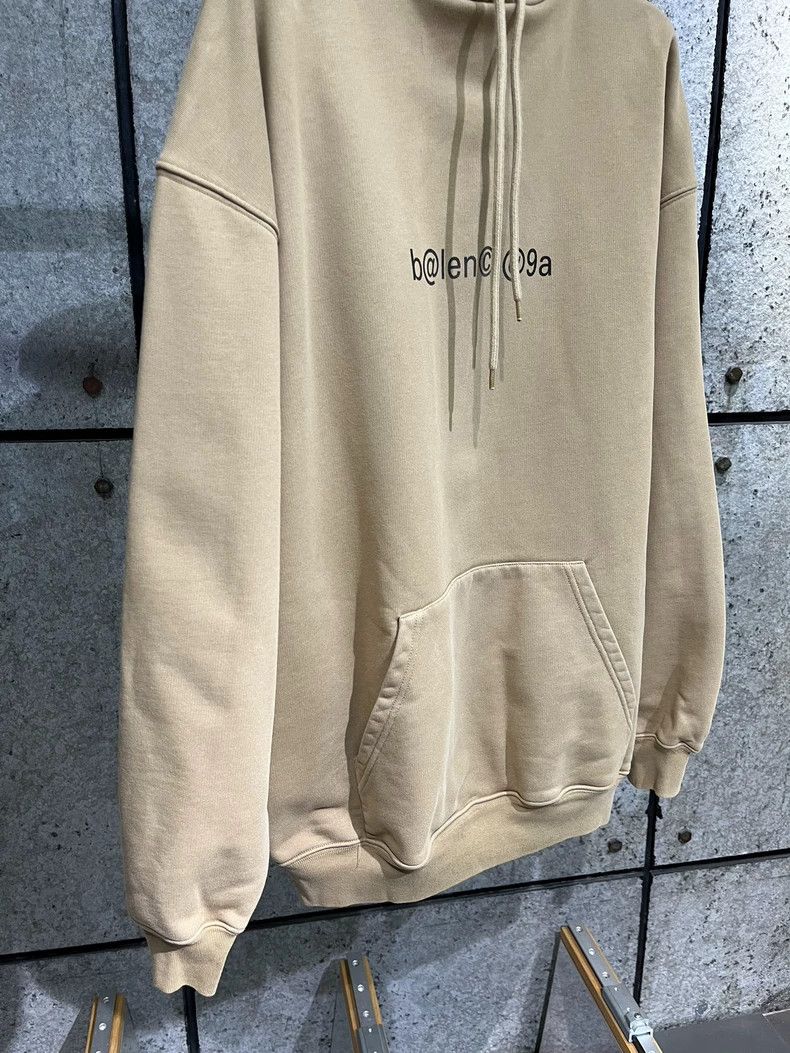 Balenciaga Balenciaga Khaki mailbox hoodie Size US XS / EU 42 / 0 - 2 Thumbnail