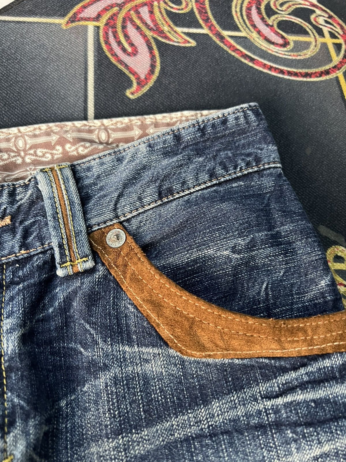 Edwin × Japanese Brand × Vintage EDWIN EXCLUSIVE VINTAGE BUFFALO HEAD DISTRESS JEANS Size US 29 - 10 Thumbnail