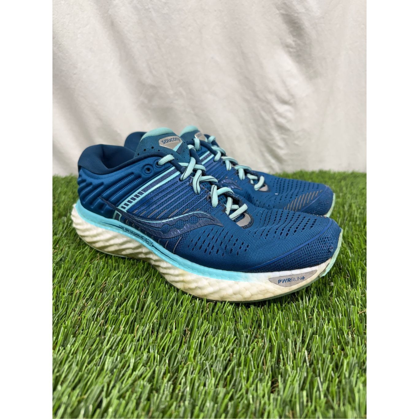 Saucony Size 8.5w Saucony Womens Triumph 17 S10546-25 Aqua Blue Runn Size US 8.5 / IT 38.5 - 1 Thumbnail