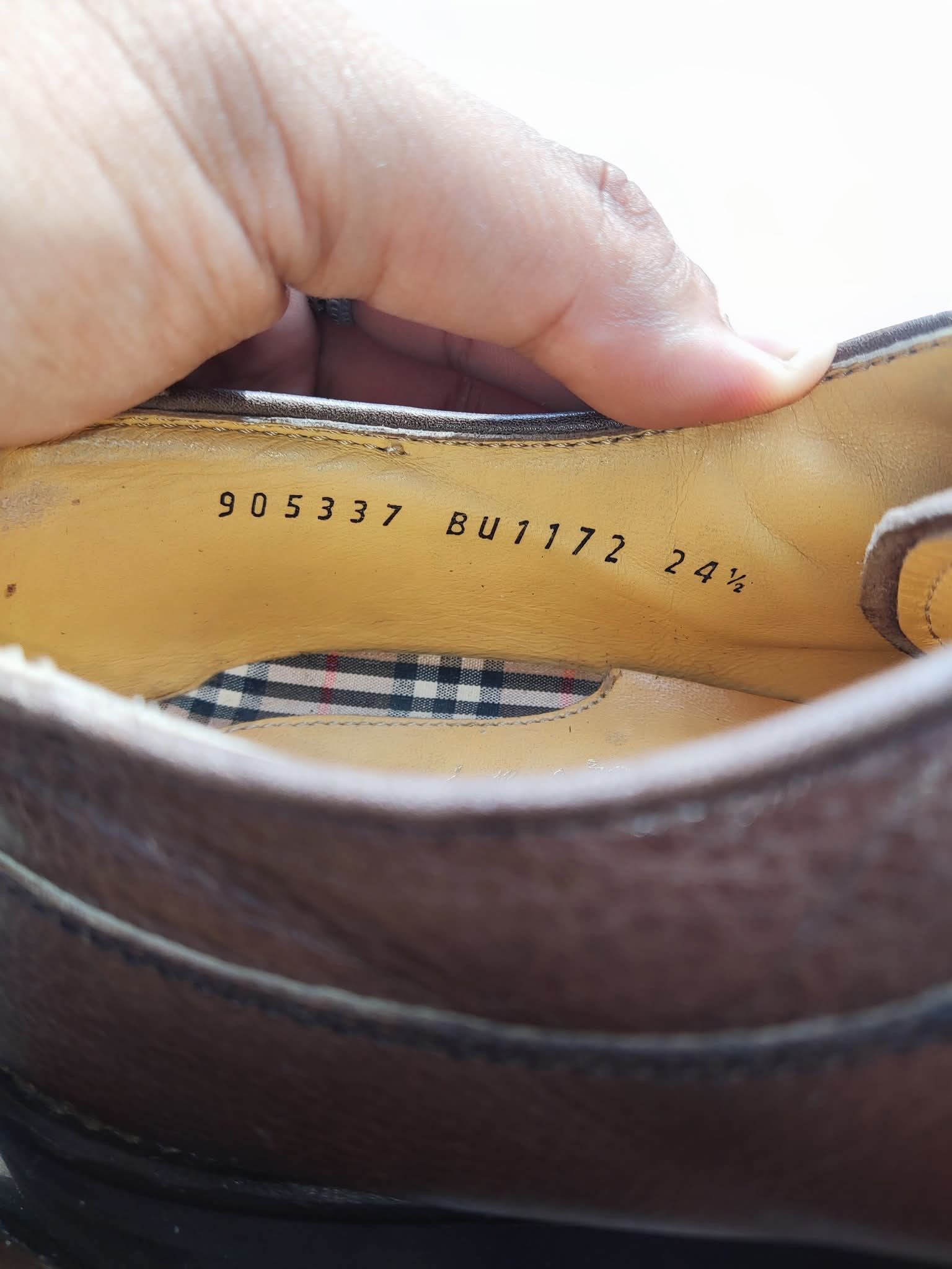 Burberry Burberry Made in Japan Authentic 24.5 cm Size US 6.5 / EU 39-40 - 4 Thumbnail