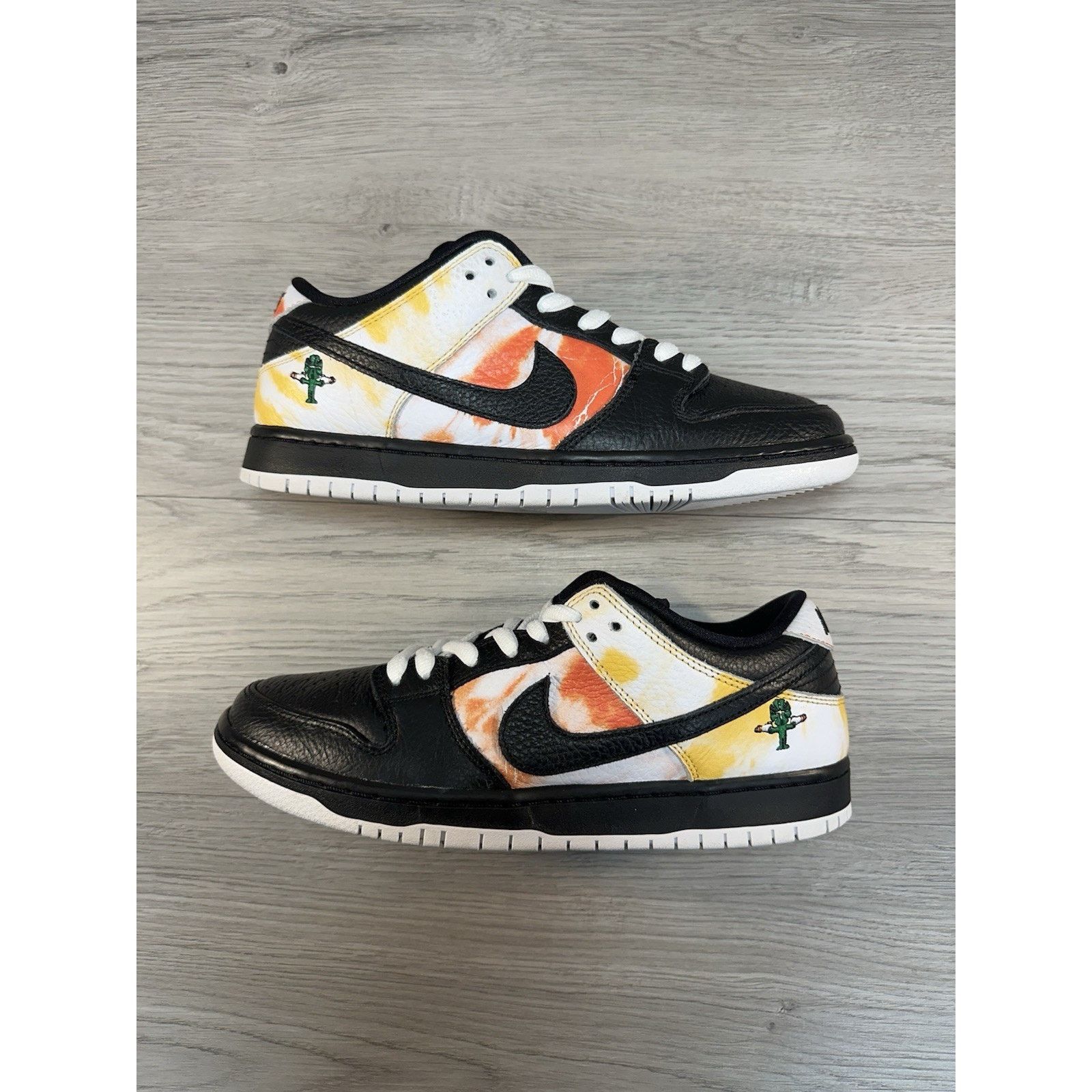 Nike Nike Dunk SB Low Tie-Dye Raygun - Black - Size 8 Size US 8 / EU 41 - 2 Thumbnail