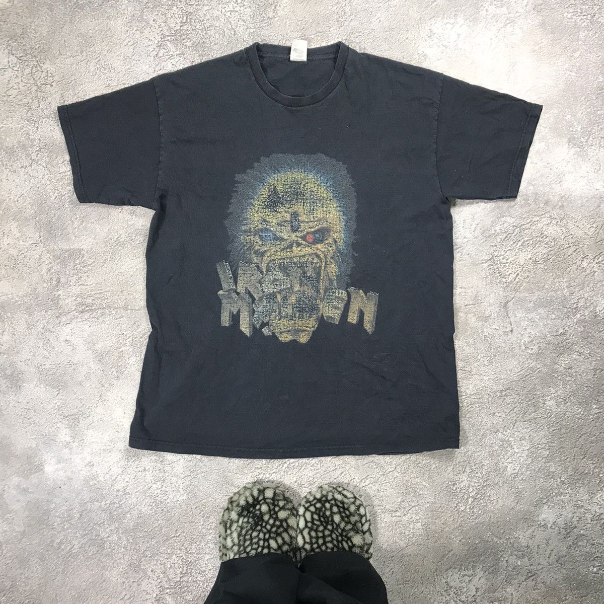 Vintage Vintage 90s Sun Faded Graphic Tee Dark Horror Grunge Slim XL Size US XL / EU 56 / 4 - 1 Thumbnail