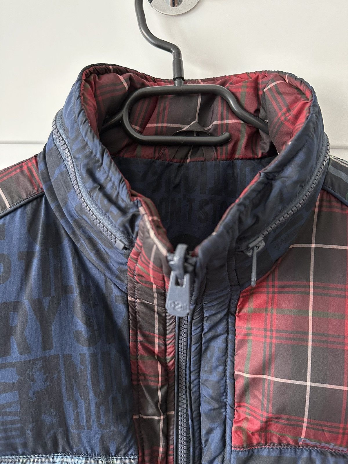Desigual Desigual patchwork hooded padded reversible vest gilet blue Size US L / EU 52-54 / 3 - 9 Thumbnail