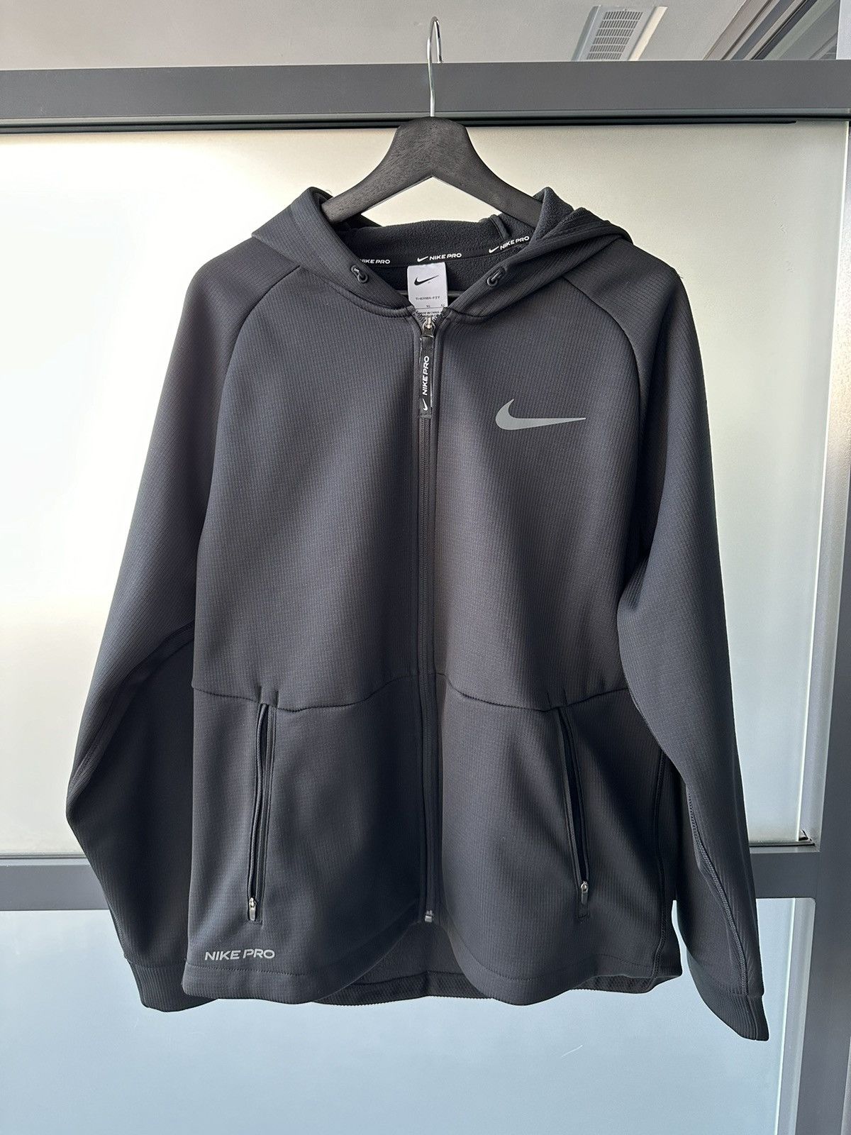 Nike Nike Pro Therma-FIT Fleece Stay Warm Sports Training Jacket Size US XL / EU 56 / 4 - 1 Thumbnail