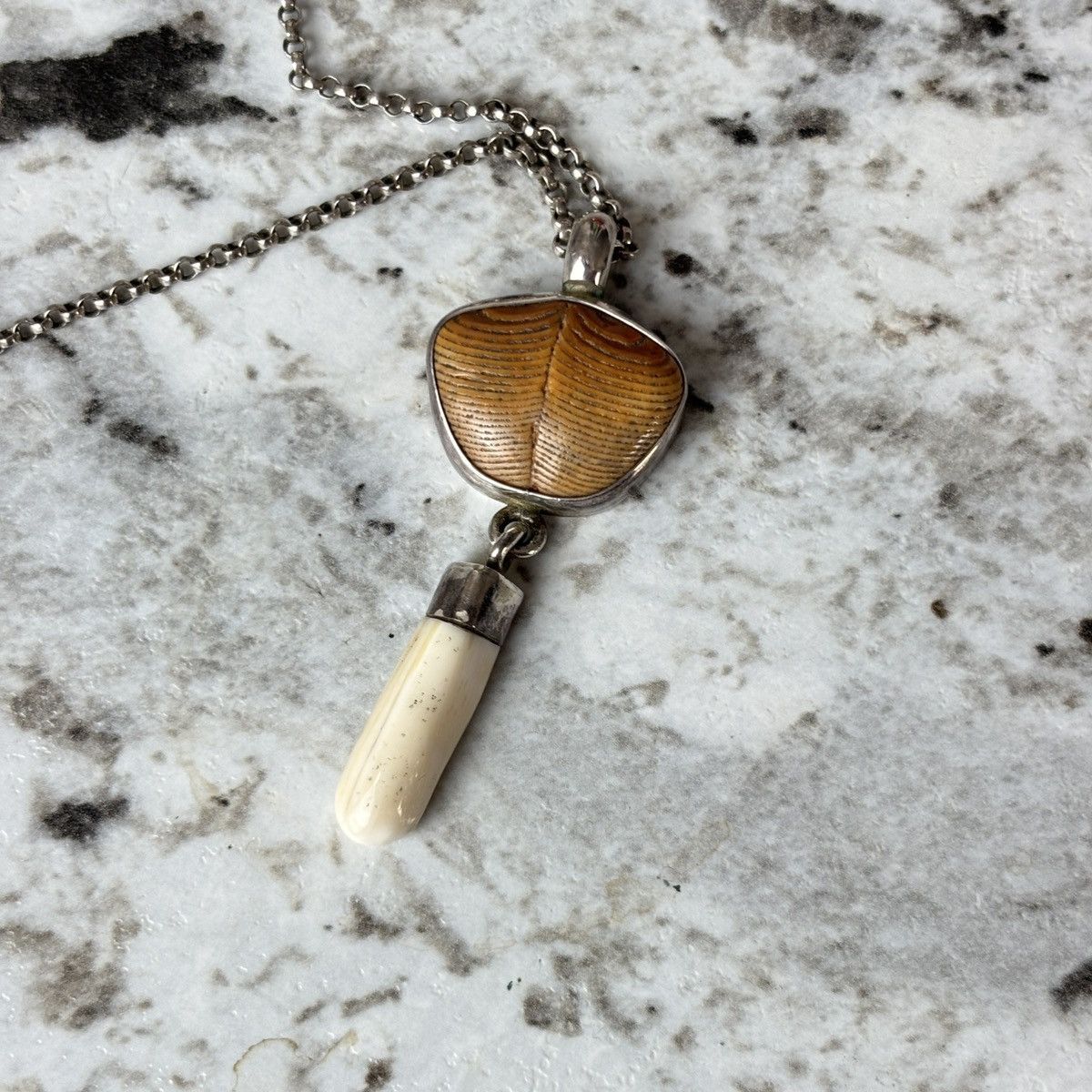 Sterling Silver Vintage Sterling Trilobite + Bone Pendant & Chain 925 Silver Size ONE SIZE - 3 Thumbnail